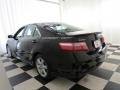 Black - Camry SE Photo No. 29