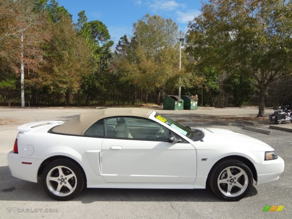2003 Mustang GT Convertible - Oxford White / Medium Parchment photo #9