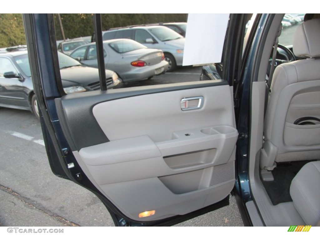 2010 Honda Pilot EX-L 4WD Door Panel Photos