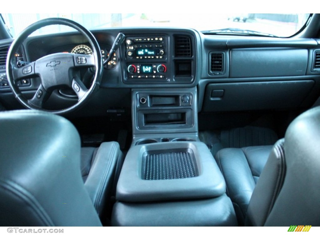 2004 Silverado 3500HD LT Crew Cab 4x4 Dually - Summit White / Medium Gray photo #48