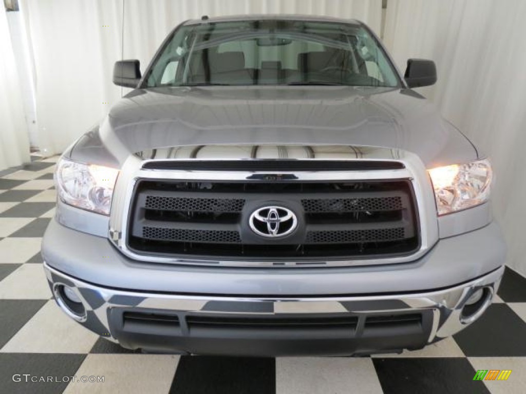 2013 Tundra CrewMax - Silver Sky Metallic / Black photo #2