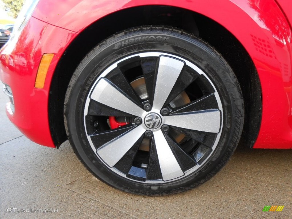 2013 Volkswagen Beetle Turbo Convertible Wheel Photo #74298181