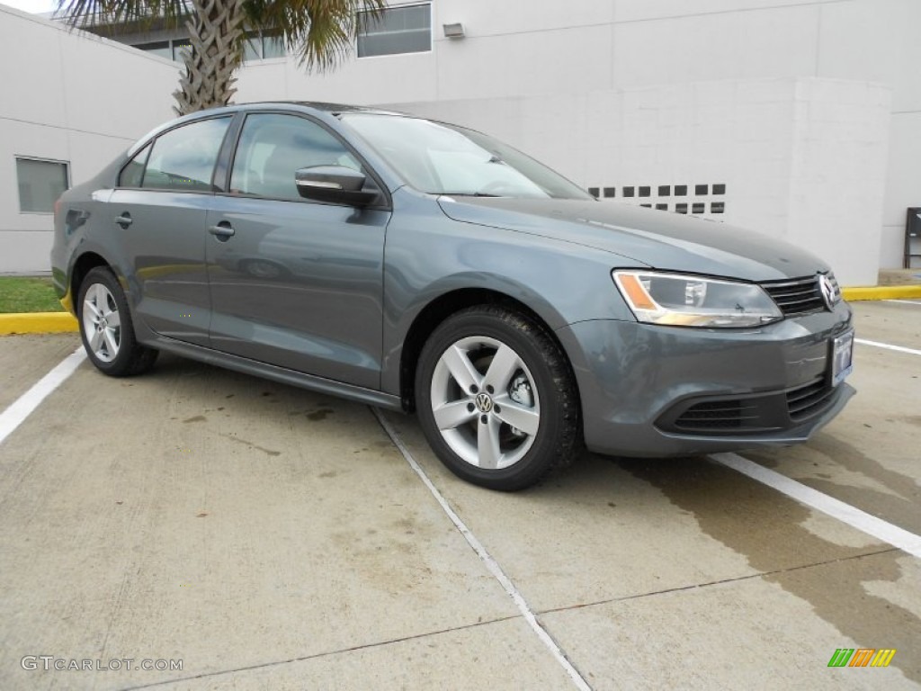 2013 Jetta TDI Sedan - Platinum Gray Metallic / Titan Black photo #1