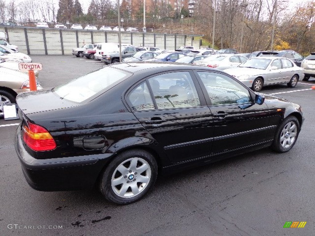 2003 3 Series 325xi Sedan - Jet Black / Sand photo #11