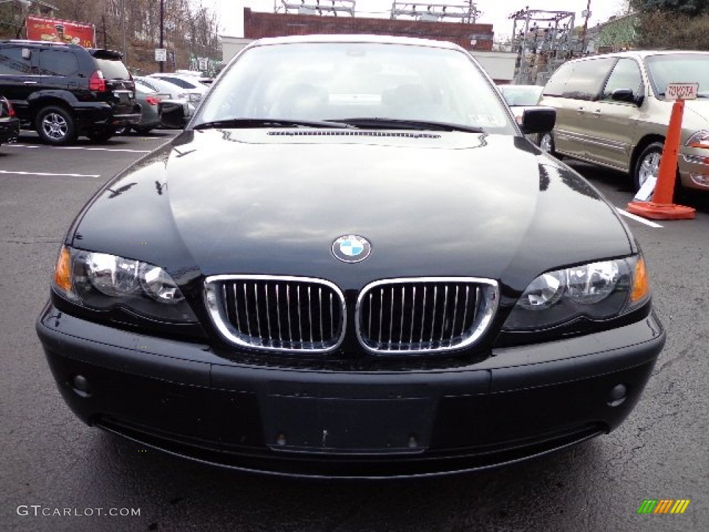 2003 3 Series 325xi Sedan - Jet Black / Sand photo #13