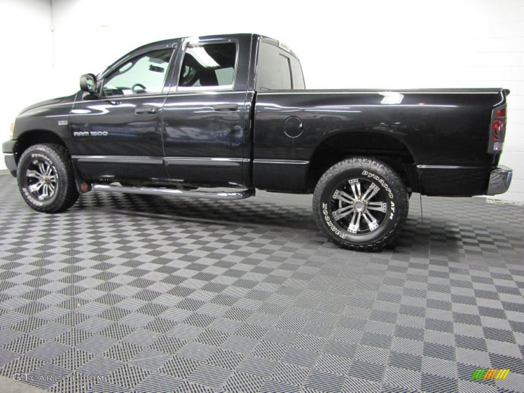 2006 Ram 1500 SLT Quad Cab 4x4 - Brilliant Black Crystal Pearl / Medium Slate Gray photo #7