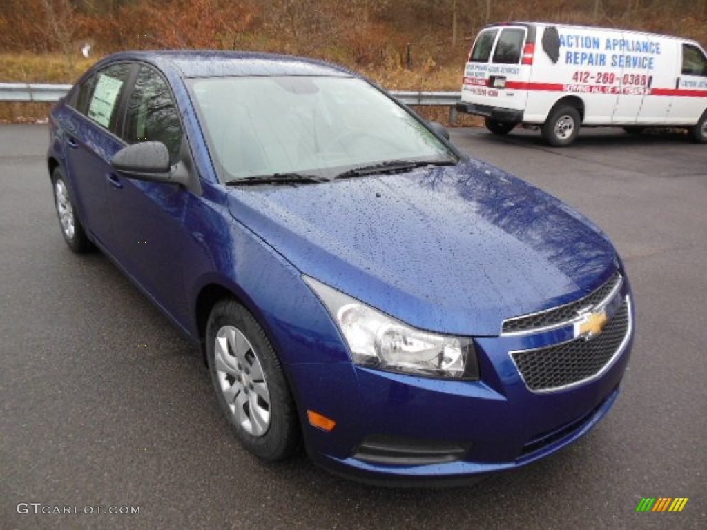 2013 Cruze LS - Blue Topaz Metallic / Jet Black/Medium Titanium photo #2