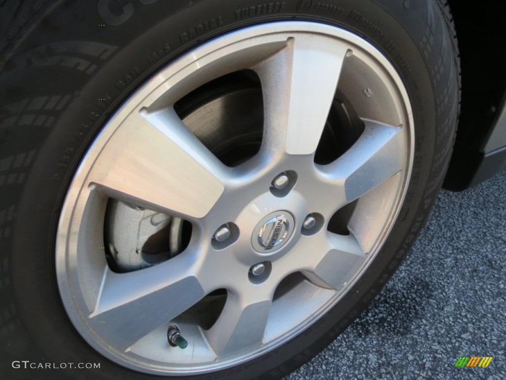 2012 Nissan Versa 1.8 S Hatchback Wheel Photos