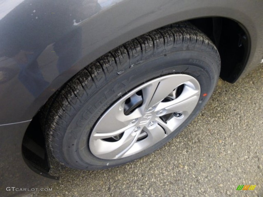 2013 Honda Civic LX Sedan Wheel Photo #74311130