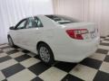 Super White - Camry L Photo No. 17