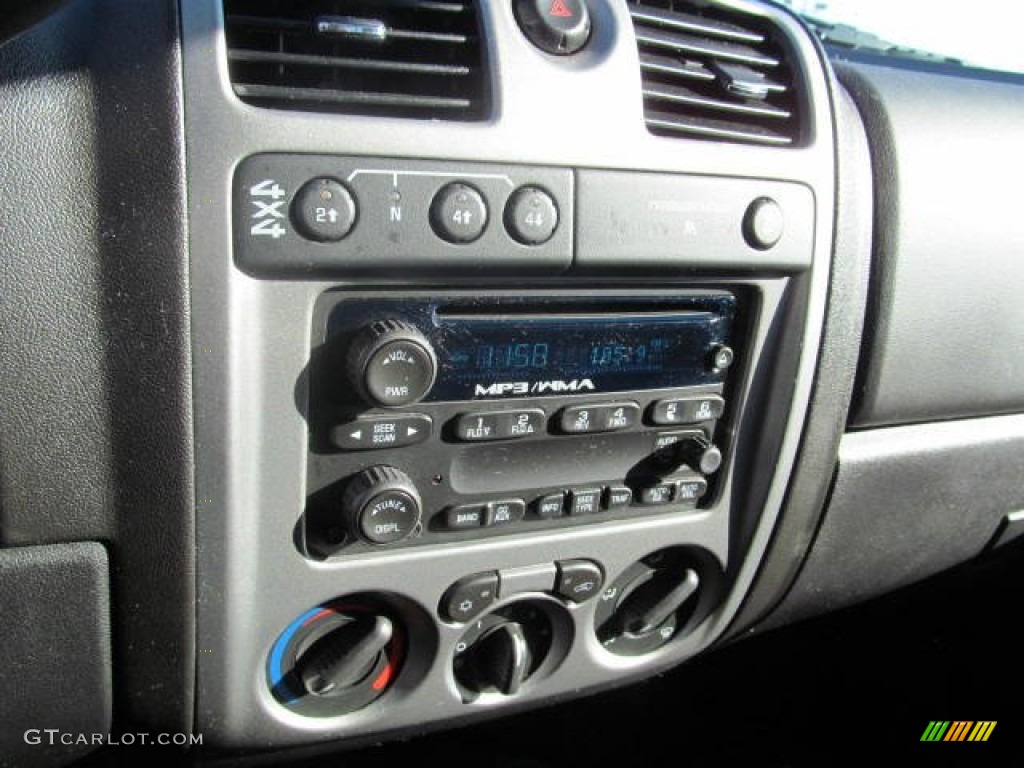 2012 Chevrolet Colorado LT Extended Cab 4x4 Controls Photo #74316087
