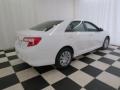 Super White - Camry LE Photo No. 17