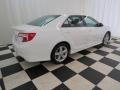 Super White - Camry SE Photo No. 16