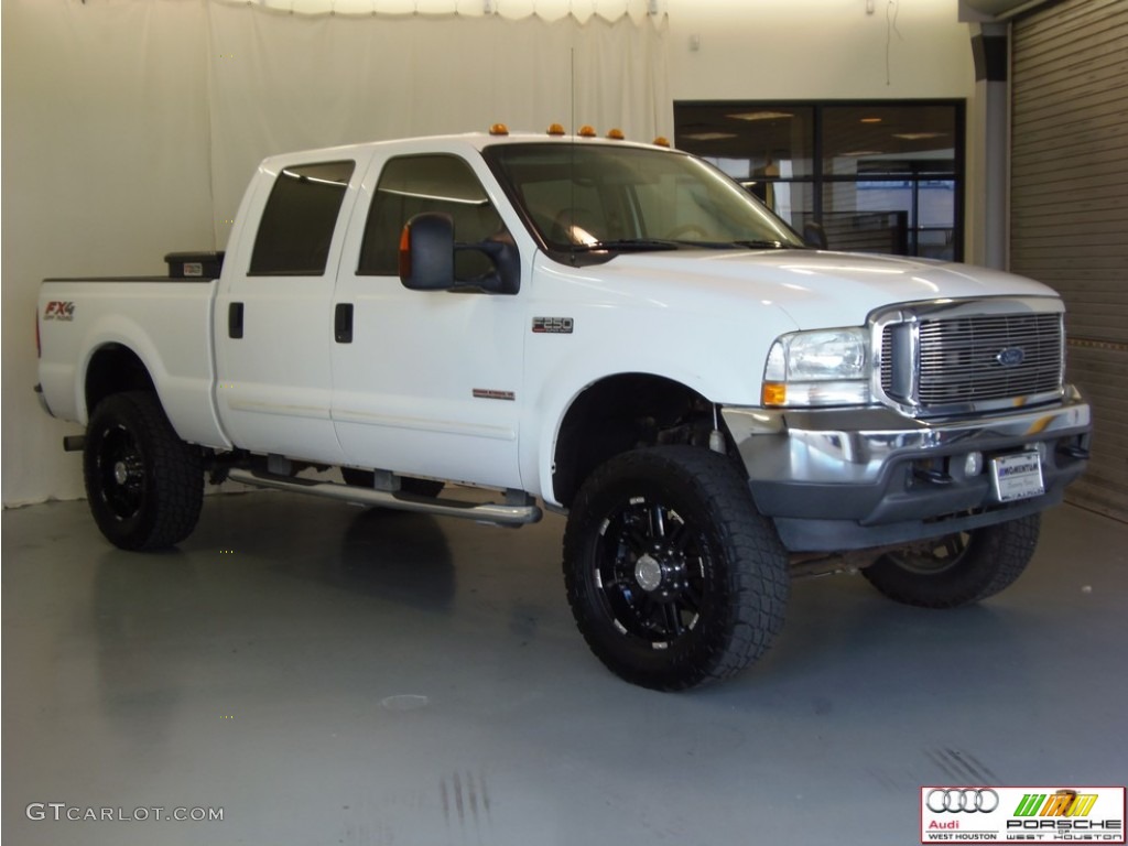 2003 F250 Super Duty Lariat Crew Cab 4x4 - Oxford White / Medium Parchment Beige photo #2