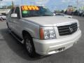 White Diamond - Escalade EXT AWD Photo No. 9