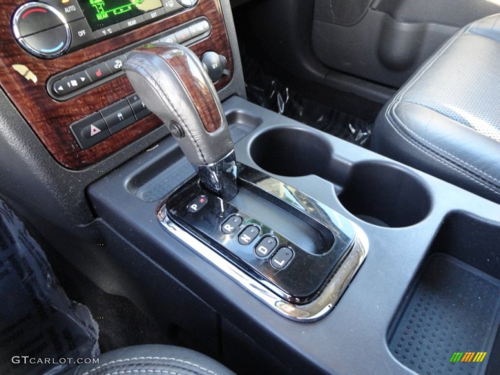 2008 Taurus X Limited AWD - Black / Charcoal Black photo #19