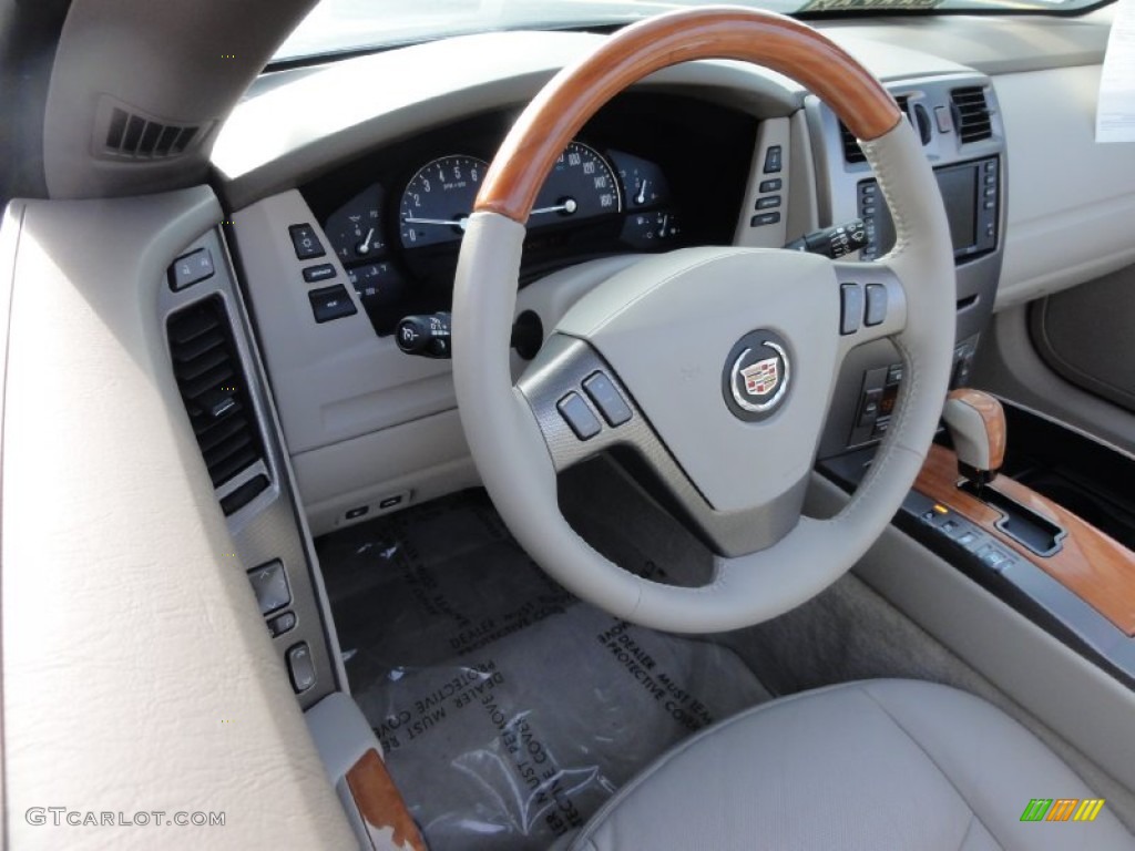 2004 Cadillac XLR Roadster Shale Steering Wheel Photo #74318774