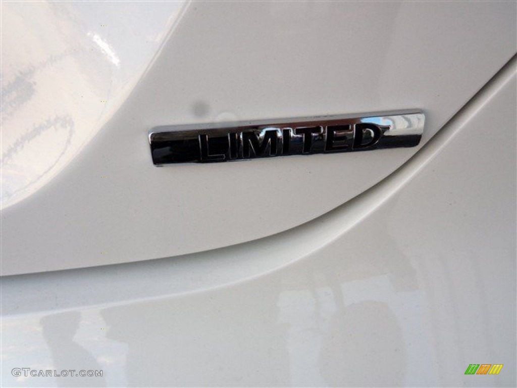 2013 Sonata Limited 2.0T - Shimmering White / Black photo #9