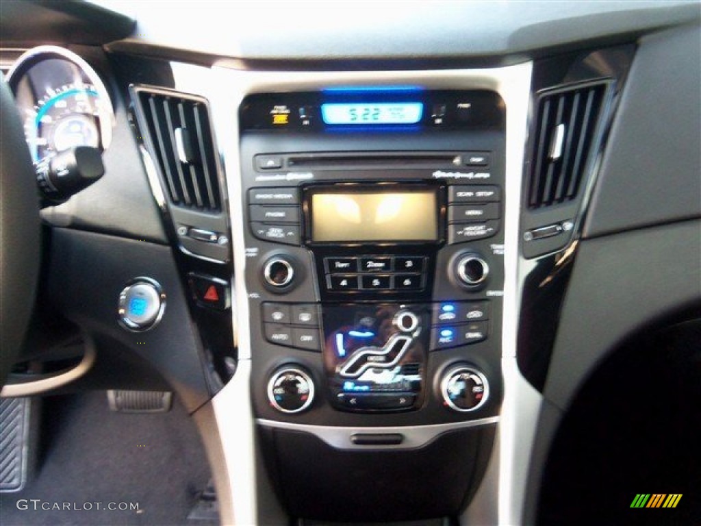 2013 Sonata Limited 2.0T - Shimmering White / Black photo #17