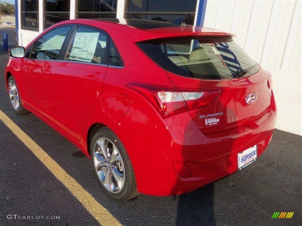 2013 Elantra GT - Volcanic Red / Beige photo #7