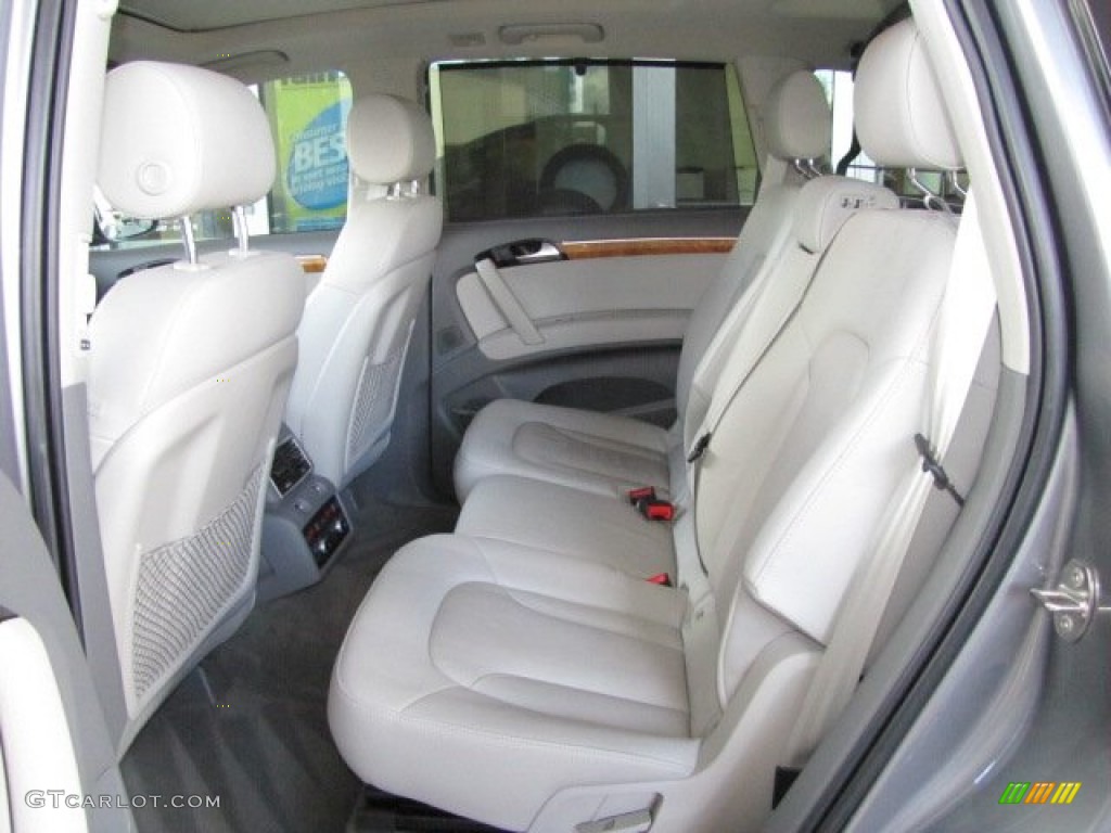 Cardamom Beige Interior 2010 Audi Q7 3.0 TDI quattro Photo #74321532