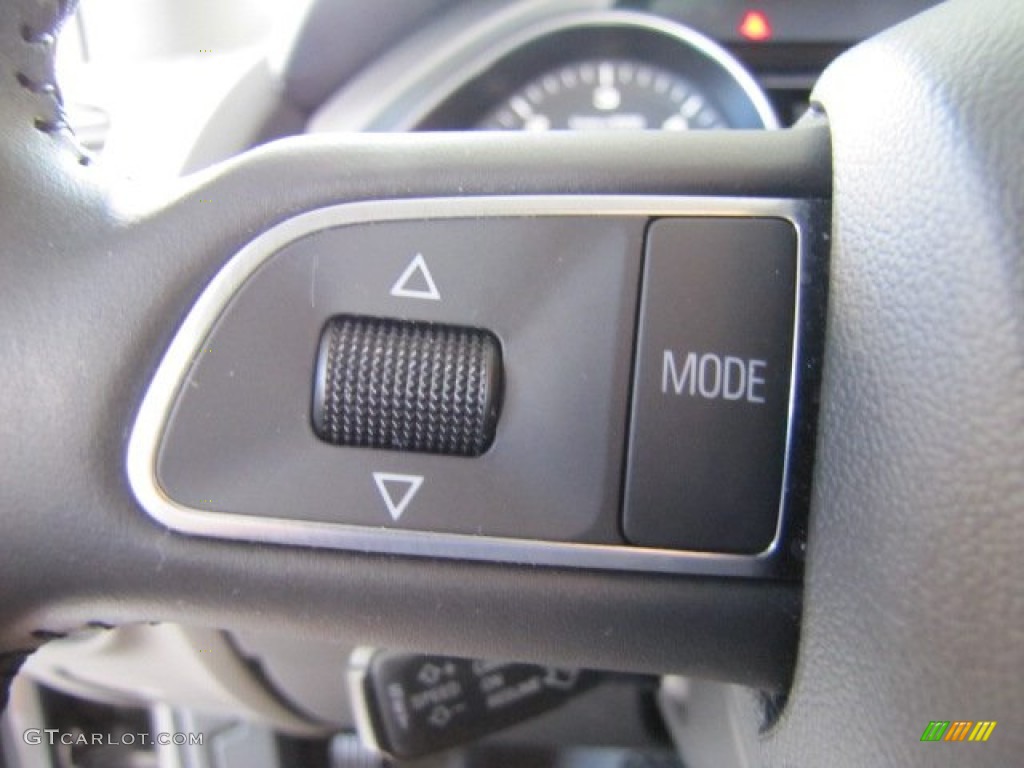 2010 Audi Q7 3.0 TDI quattro Controls Photo #74321720