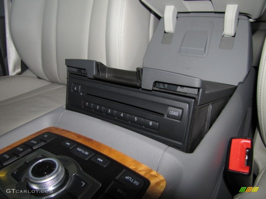 2010 Audi Q7 3.0 TDI quattro Audio System Photo #74321897