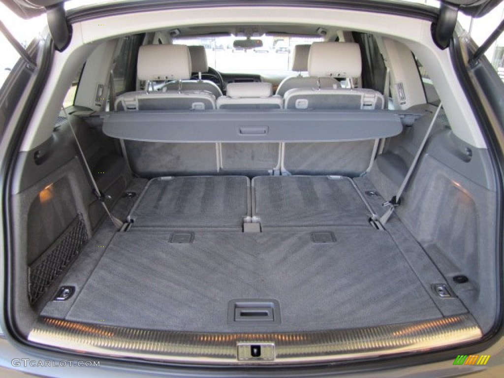 2010 Audi Q7 3.0 TDI quattro Trunk Photo #74322079