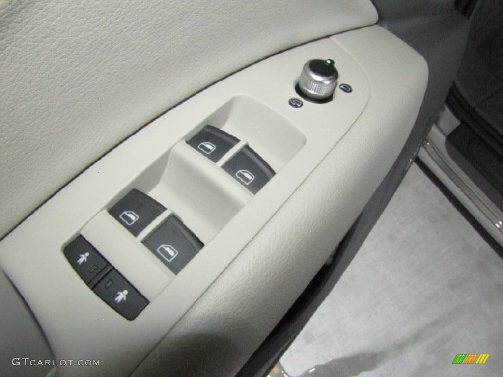 2010 Audi Q7 3.0 TDI quattro Controls Photo #74322303