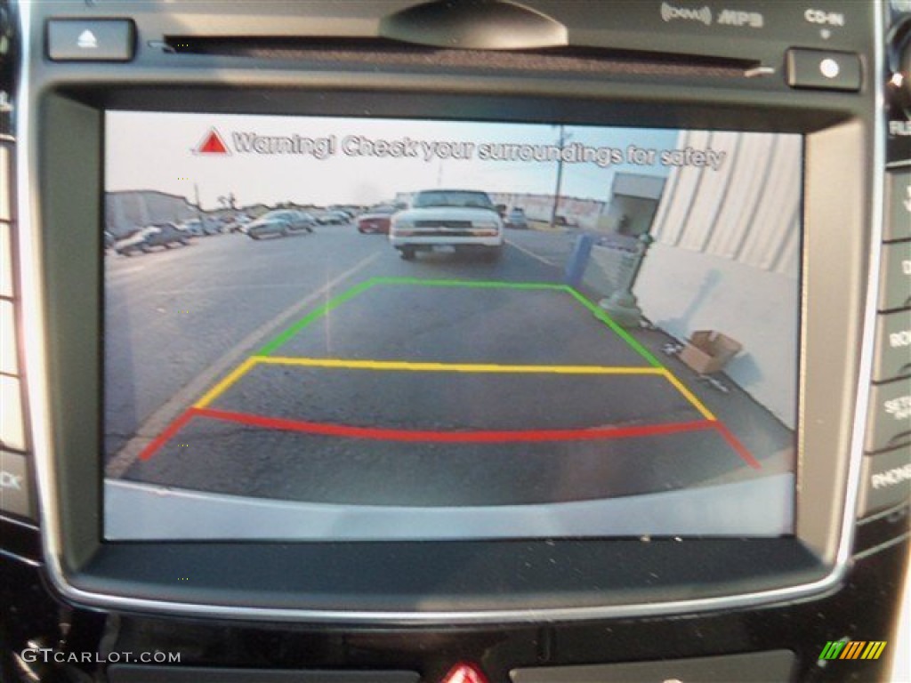 2013 Elantra GT - Monaco White / Beige photo #18