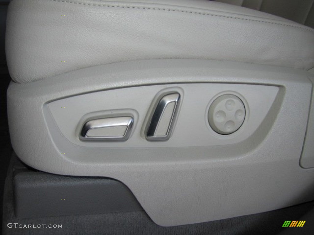 2010 Audi Q7 3.0 TDI quattro Controls Photo #74322320