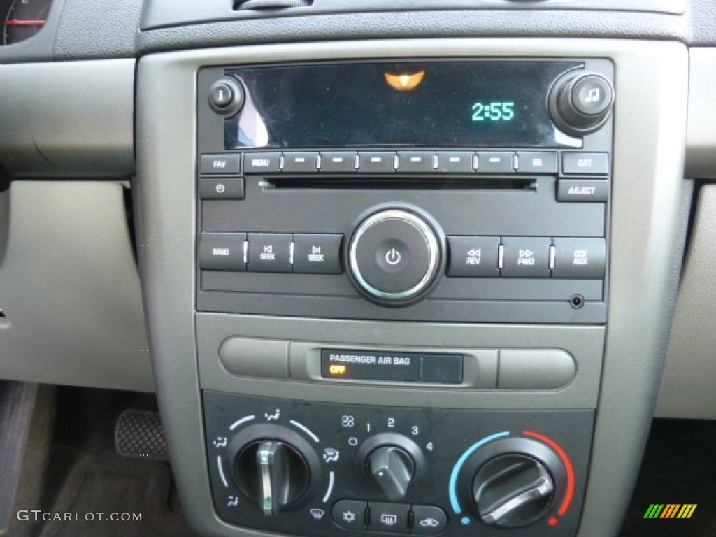 2009 Chevrolet Cobalt LS Coupe Controls Photos