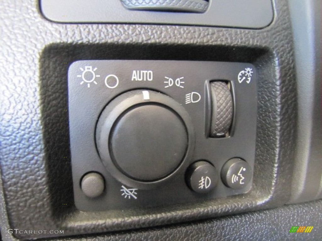 2009 Hummer H3 Standard H3 Model Controls Photo #74323409