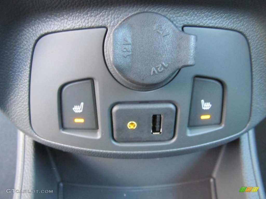 2013 Chevrolet Spark LT Controls Photo #74324650