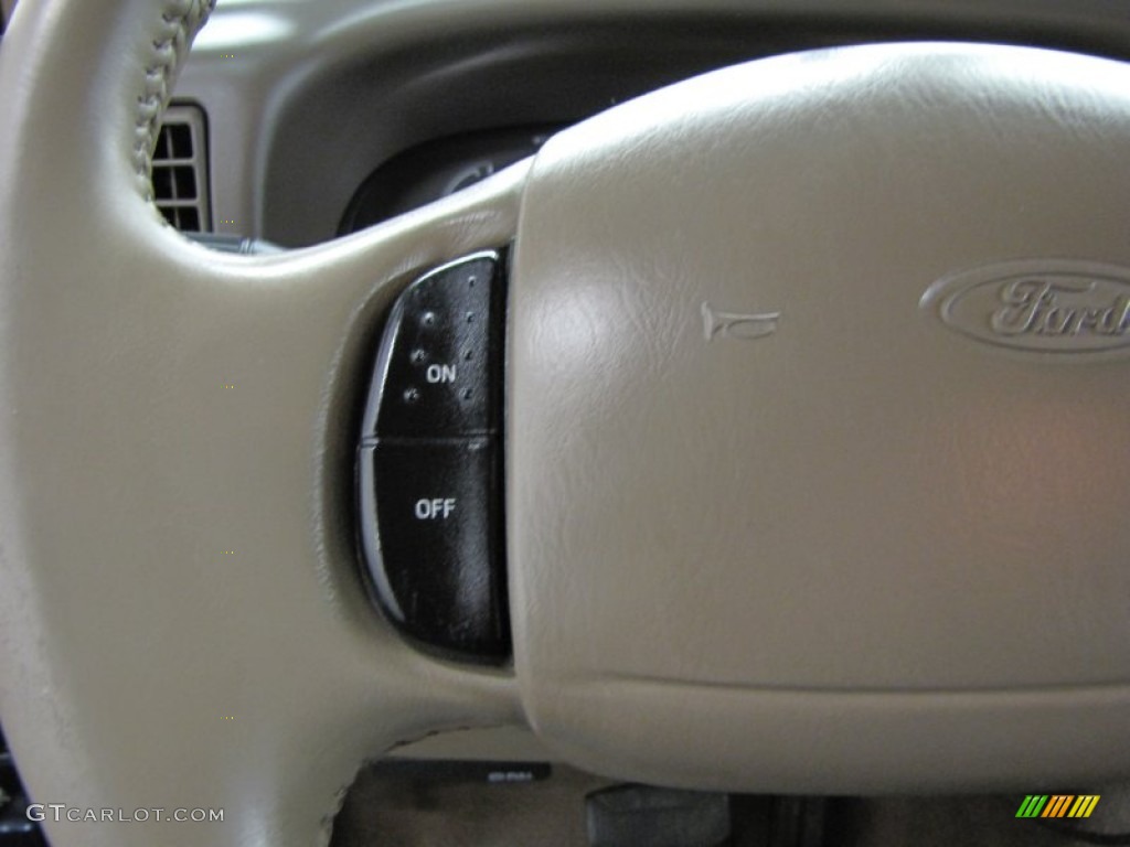 2001 Ford F250 Super Duty Lariat Super Crew 4x4 Controls Photo #74324656