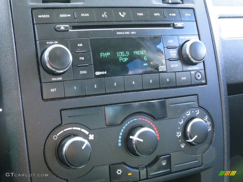 2008 Chrysler 300 LX Controls Photos