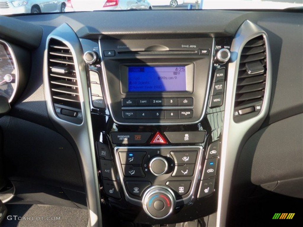 2013 Elantra GT - Silver / Black photo #13