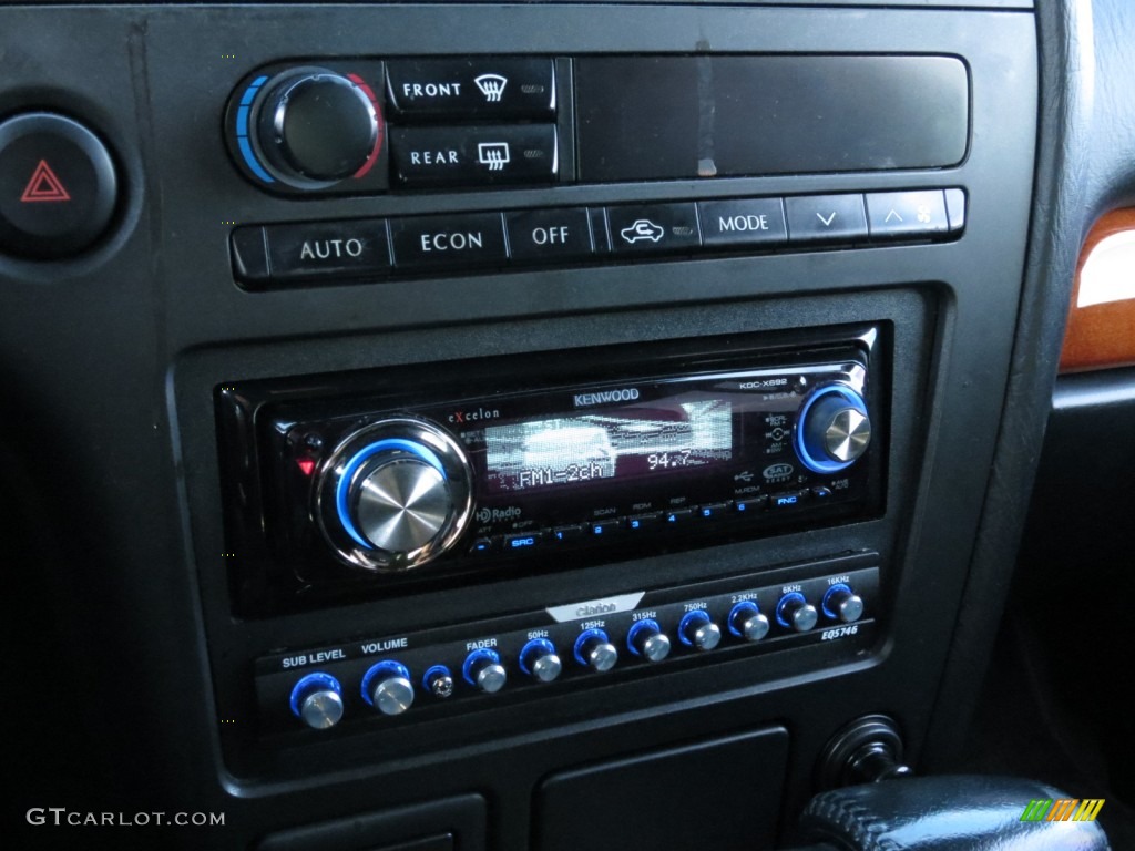 2003 QX4  - Black Obsidian / Graphite photo #3
