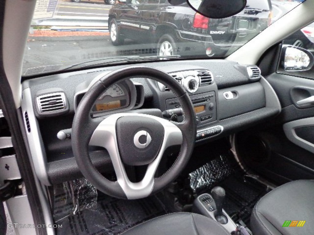 2008 Smart fortwo pure coupe Design Black Dashboard Photo #74329139