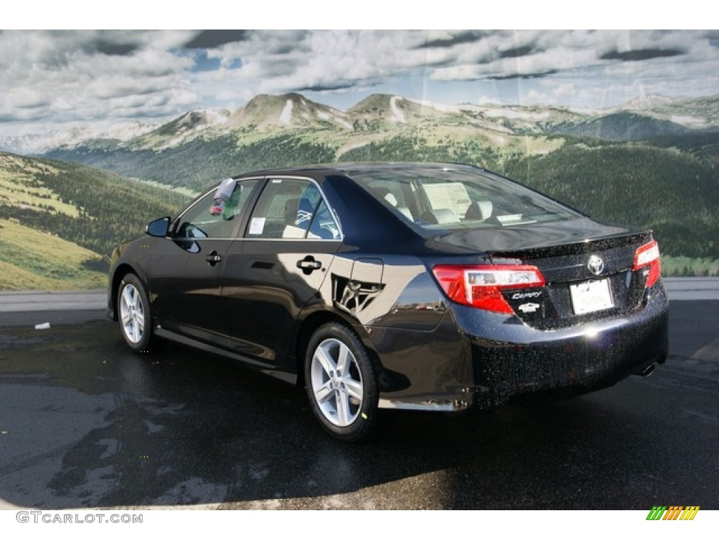 2012 Camry SE - Attitude Black Metallic / Black photo #2