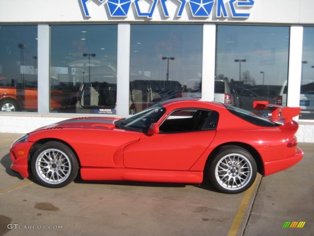 Viper Red 2000 Dodge Viper GTS Exterior Photo #74333489