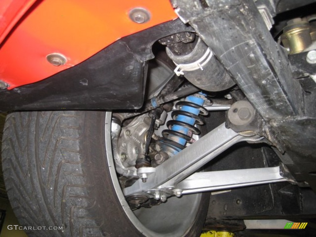2000 Dodge Viper GTS Undercarriage Photo #74333582