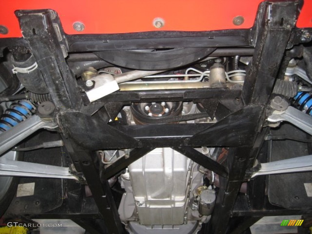 2000 Dodge Viper GTS Undercarriage Photo #74333600