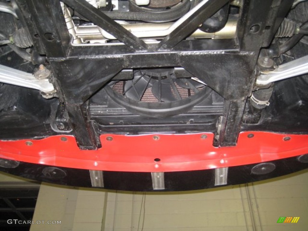 2000 Dodge Viper GTS Undercarriage Photo #74333792
