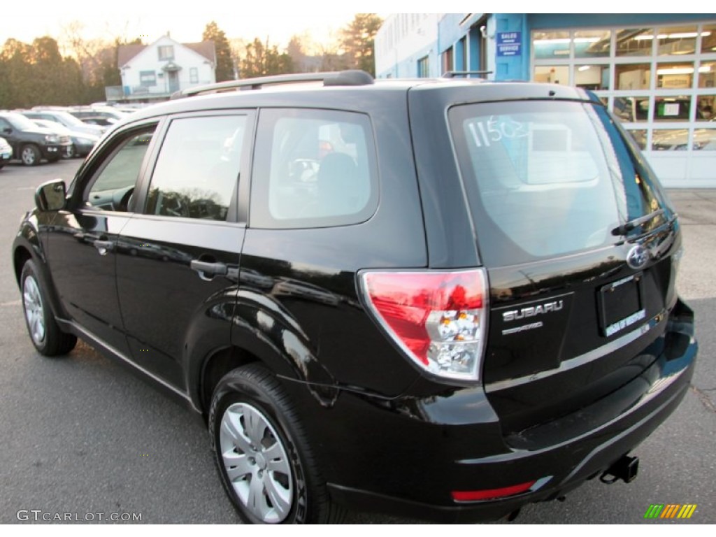 2010 Forester 2.5 X - Obsidian Black Pearl / Black photo #9