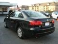 Black - Jetta SE Sedan Photo No. 4