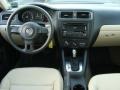 Black - Jetta SE Sedan Photo No. 8