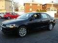 Black - Jetta SE Sedan Photo No. 3