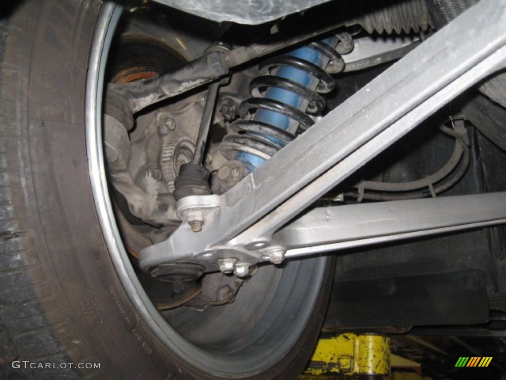 2003 Dodge Viper SRT-10 Undercarriage Photo #74334980