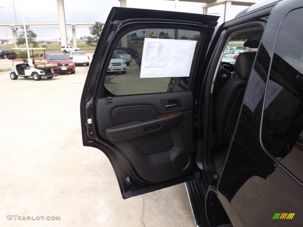 2010 Escalade Luxury AWD - Black Ice / Ebony photo #20